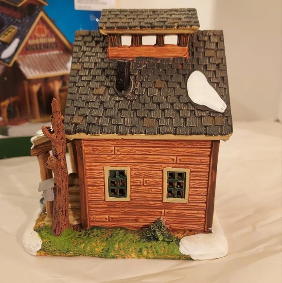 Lemax 2017 Sugartree Farm Sugar Shack Table Accent - Comes In Original Box - Picture 3 of 14